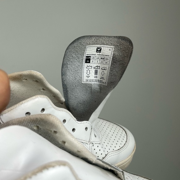 Veja V-10 Women’s sneakers White, Red and Blue - Picture 8 of 11